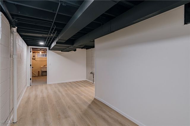 4971 S Sedgewick Road, Lyndhurst, OH 44124