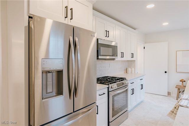 4971 S Sedgewick Road, Lyndhurst, OH 44124