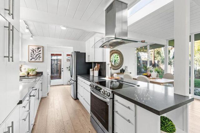 3773 Redwood Circle, Palo Alto, CA 94306