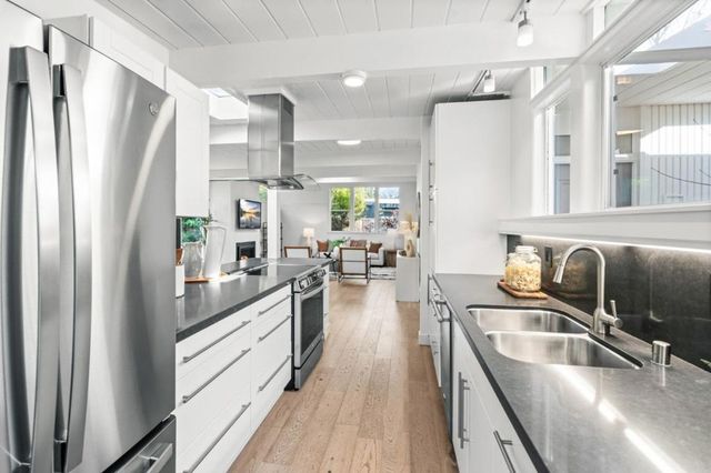 3773 Redwood Circle, Palo Alto, CA 94306