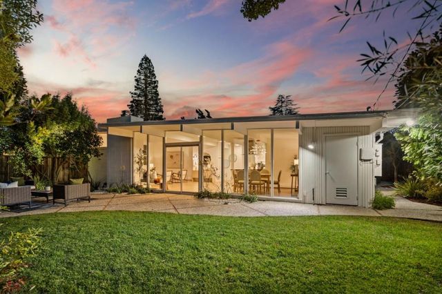 3773 Redwood Circle, Palo Alto, CA 94306