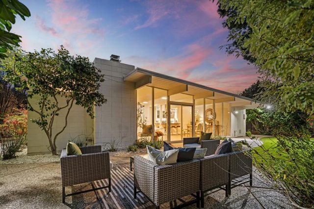 3773 Redwood Circle, Palo Alto, CA 94306