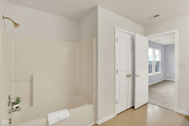 501 Kennard Lane, Westfield, IN 46074