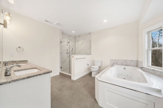 969 Greendale Ave, Needham, MA 02492