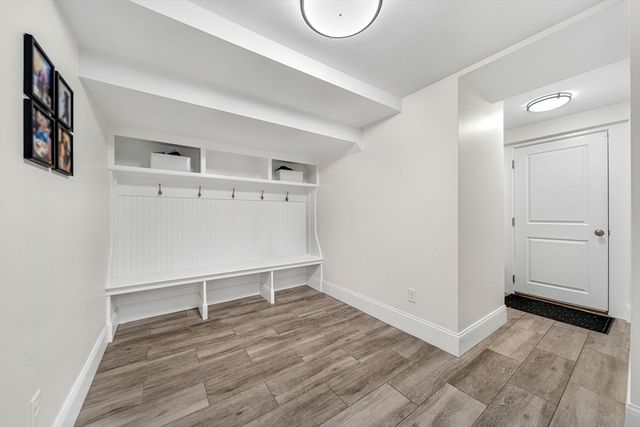 969 Greendale Ave, Needham, MA 02492