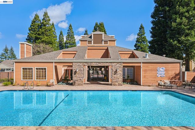 182 Eastridge Dr, San Ramon, CA 94582