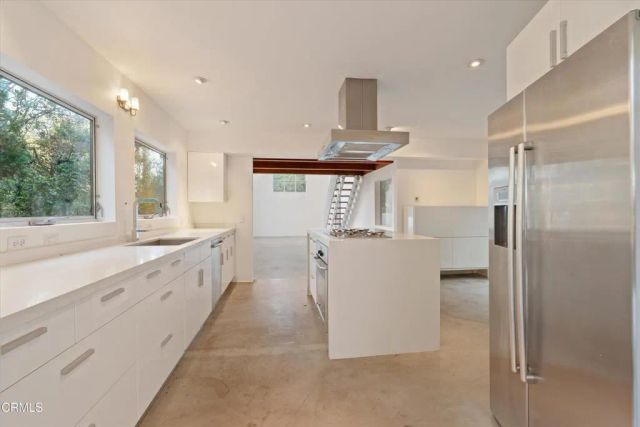 4520 San Andreas Avenue, Los Angeles, CA 90065