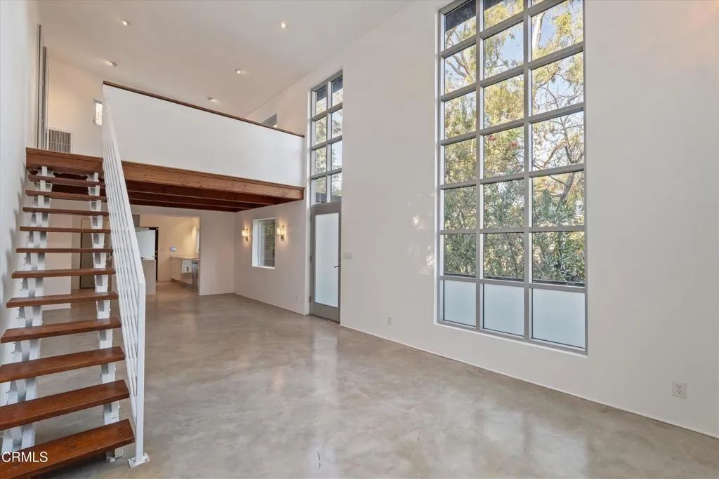 4520 San Andreas Avenue, Los Angeles, CA 90065