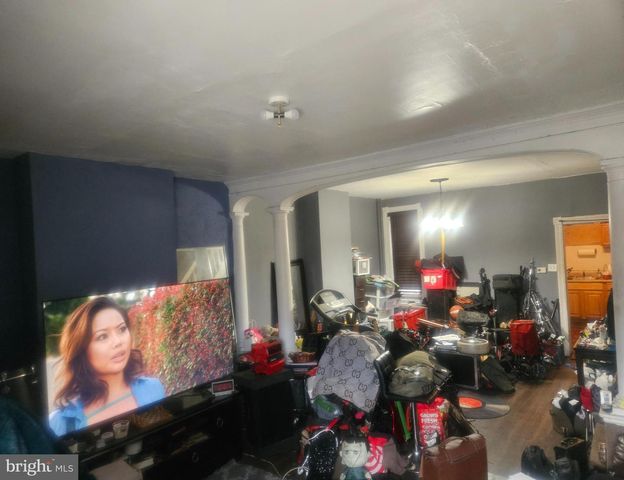 1213 S 49TH ST, Philadelphia, PA 19143