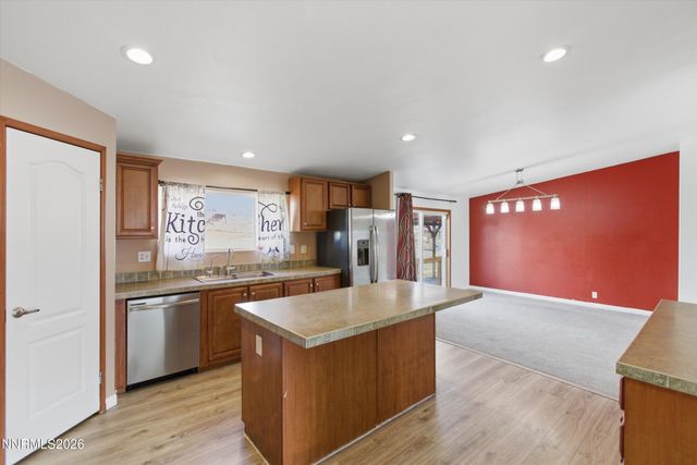 7780 Pueblo Drive, Stagecoach, NV 89429