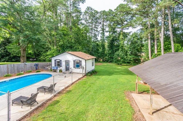 7194 Reinhardt College Parkway, Waleska, GA 30183