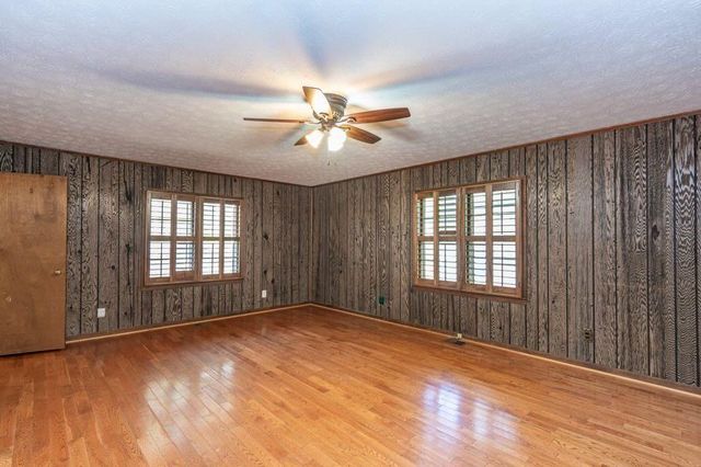 7194 Reinhardt College Parkway, Waleska, GA 30183