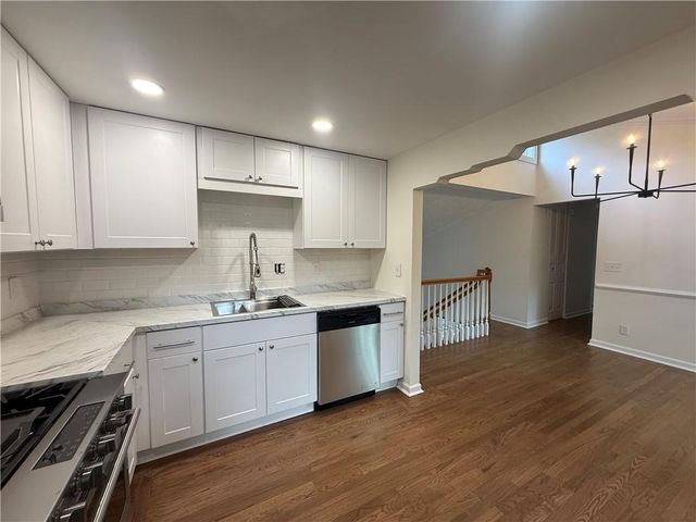 4366 Hopkins Lake Drive, Duluth, GA 30096