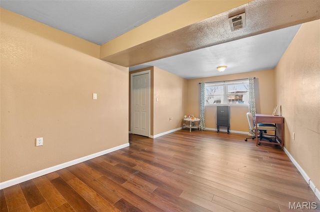 7705 Starling Court, Godfrey, IL 62035