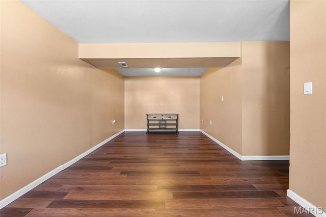 7705 Starling Court, Godfrey, IL 62035