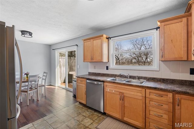 7705 Starling Court, Godfrey, IL 62035