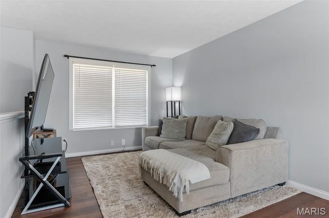 7705 Starling Court, Godfrey, IL 62035