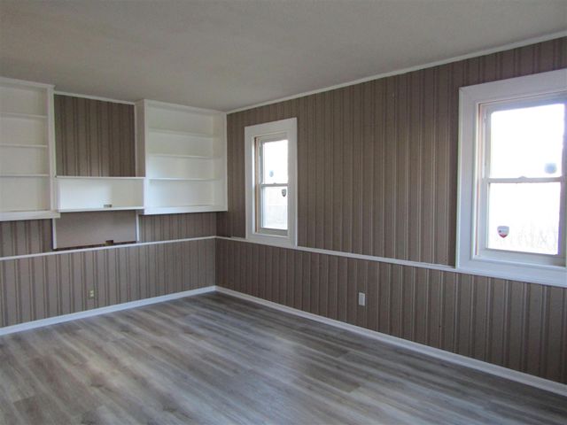 27182 Spring Arbor Drive, Southfield, MI 48076