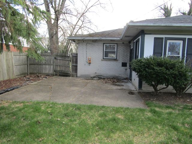 27182 Spring Arbor Drive, Southfield, MI 48076