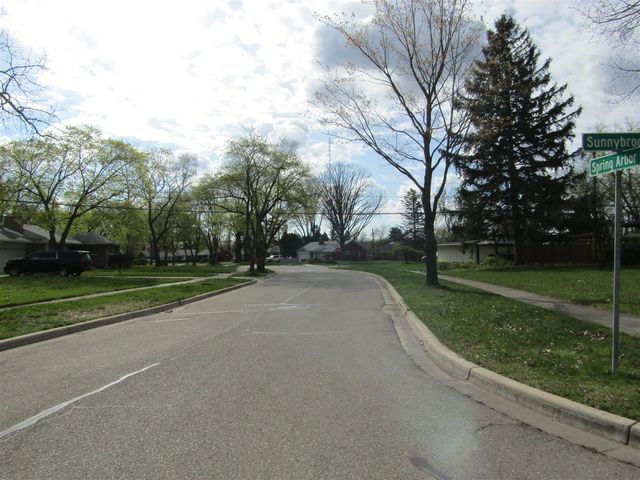 27182 Spring Arbor Drive, Southfield, MI 48076