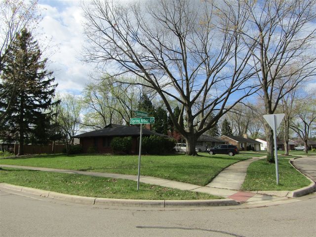 27182 Spring Arbor Drive, Southfield, MI 48076