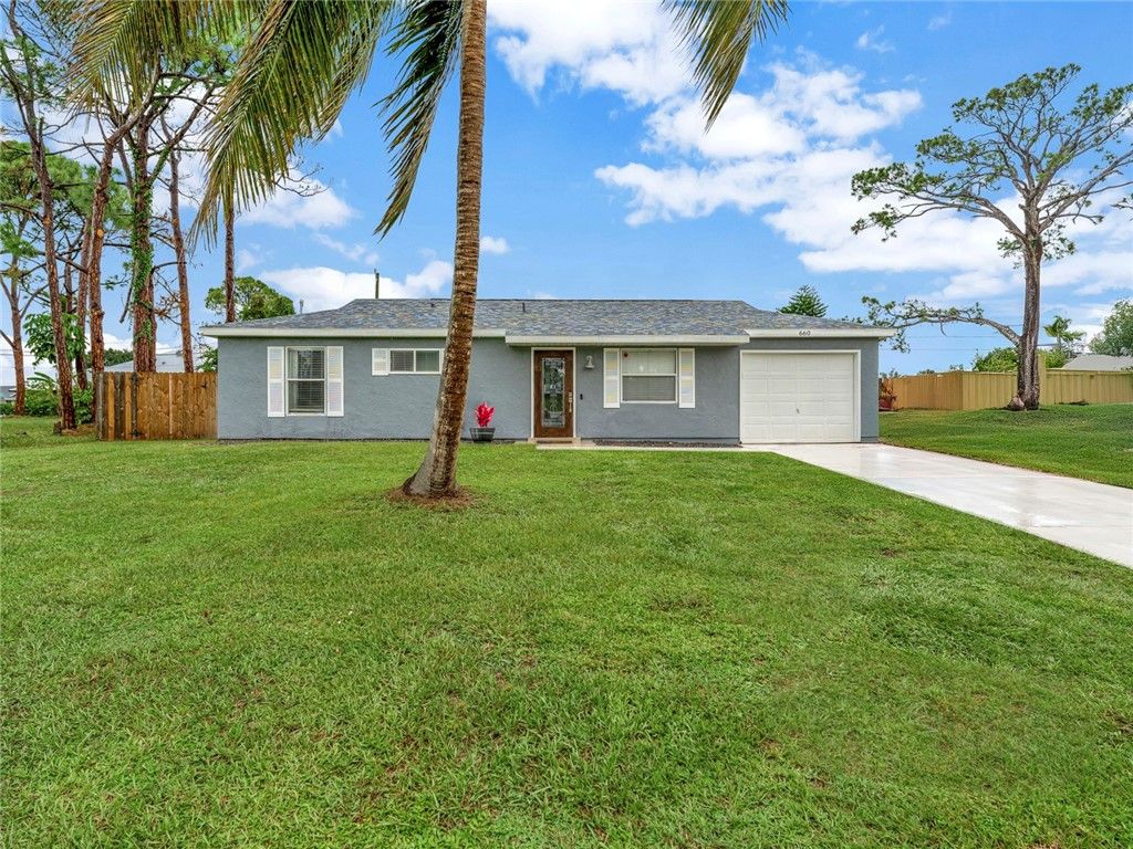 660 25th Street SW, Vero Beach, FL 32962