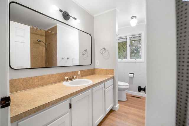 835 SE Sunnymead Way, Pullman, WA 99163