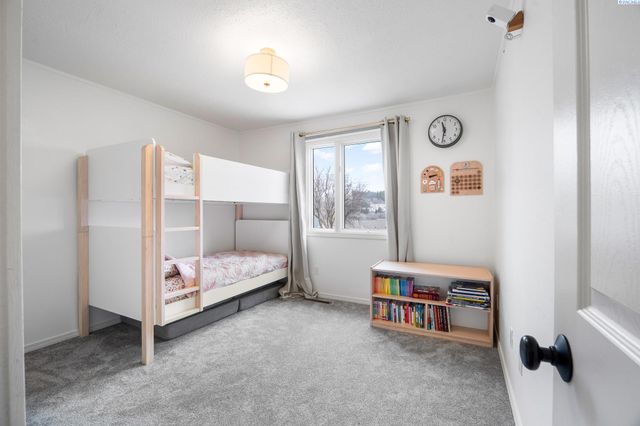 835 SE Sunnymead Way, Pullman, WA 99163