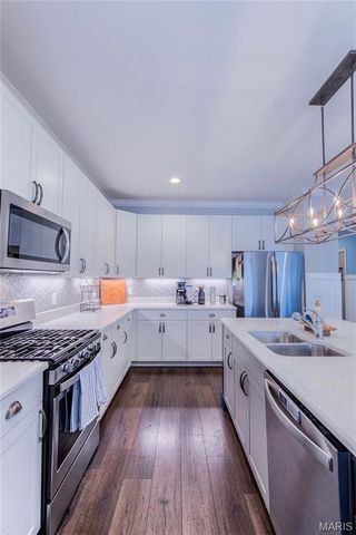 1105 Hudson Heights Court, St Louis, MO 63119
