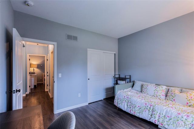 1105 Hudson Heights Court, St Louis, MO 63119