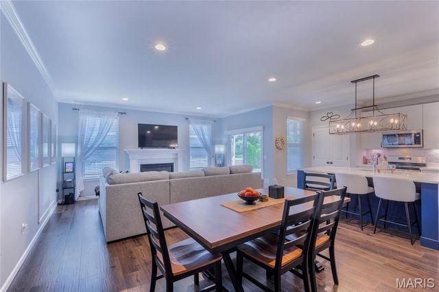 1105 Hudson Heights Court, St Louis, MO 63119