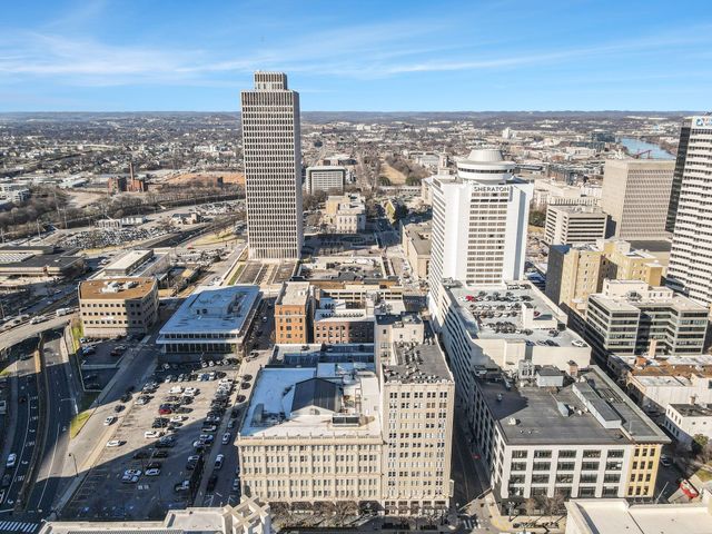 700 Church St Apt 802, Nashville, TN 37203