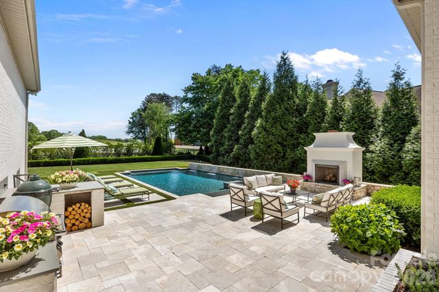 18710 Peninsula Cove Lane, Cornelius, NC 28031