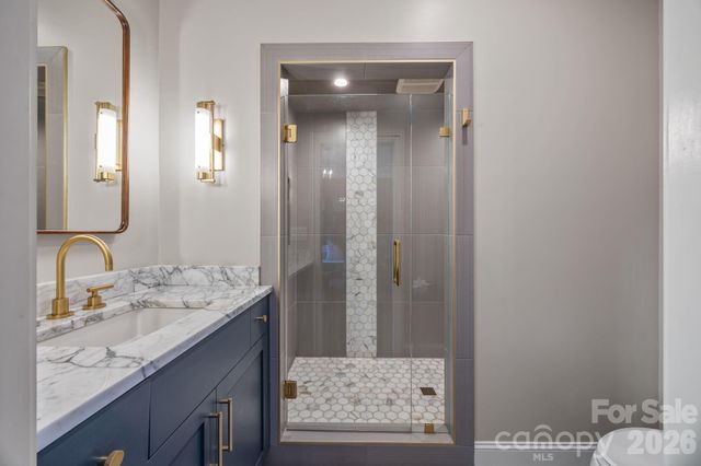 18710 Peninsula Cove Lane, Cornelius, NC 28031