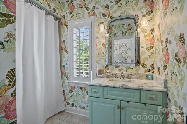 18710 Peninsula Cove Lane, Cornelius, NC 28031