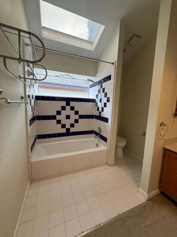 10550 Walnut Glen Dr, Houston, TX 77064