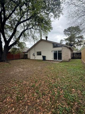 10550 Walnut Glen Dr, Houston, TX 77064
