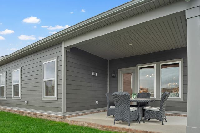 1925 Hildebrand Lane, Columbia, TN 38401