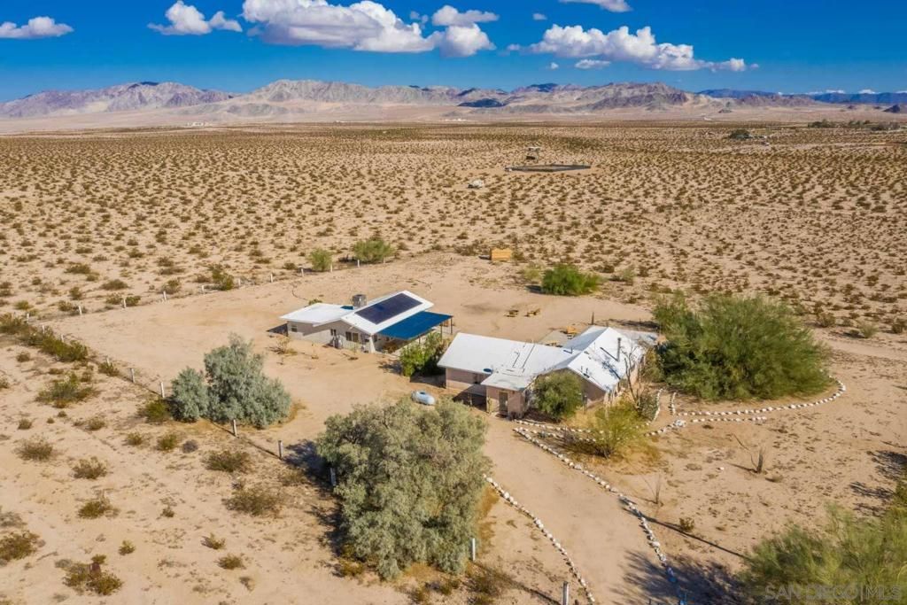 69886 Warren Ln, 29 Palms, CA 92277