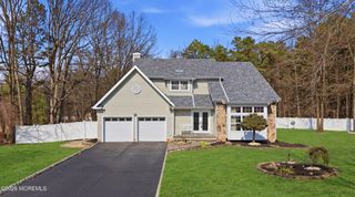 5 Dan Court, Old Bridge, NJ 08857