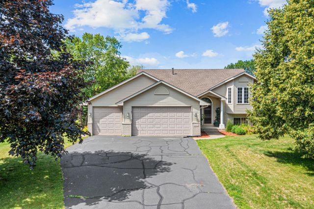 8417 Ashford Road, Woodbury, MN 55125