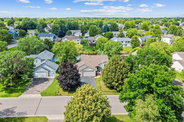 8417 Ashford Road, Woodbury, MN 55125