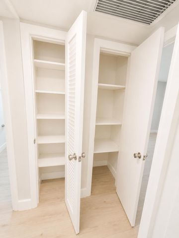 1232 Cabana Road 1, Singer Island, FL 33404