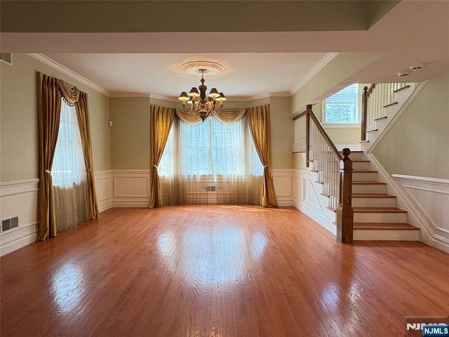38 Walthery Avenue, Ridgewood, NJ 07450