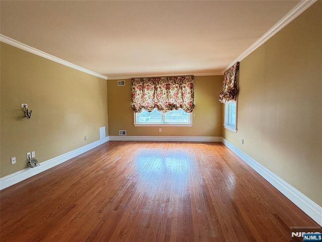 38 Walthery Avenue, Ridgewood, NJ 07450