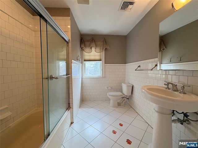 38 Walthery Avenue, Ridgewood, NJ 07450