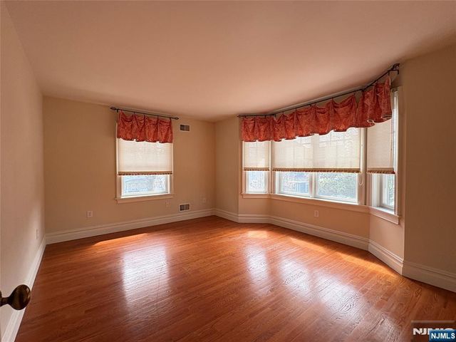 38 Walthery Avenue, Ridgewood, NJ 07450