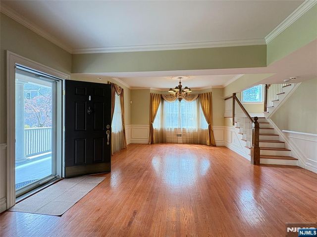 38 Walthery Avenue, Ridgewood, NJ 07450