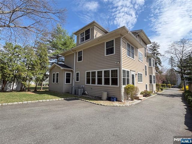 38 Walthery Avenue, Ridgewood, NJ 07450