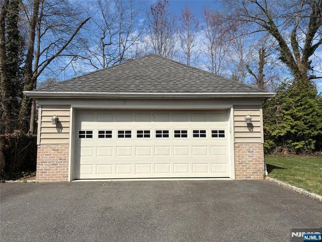 38 Walthery Avenue, Ridgewood, NJ 07450